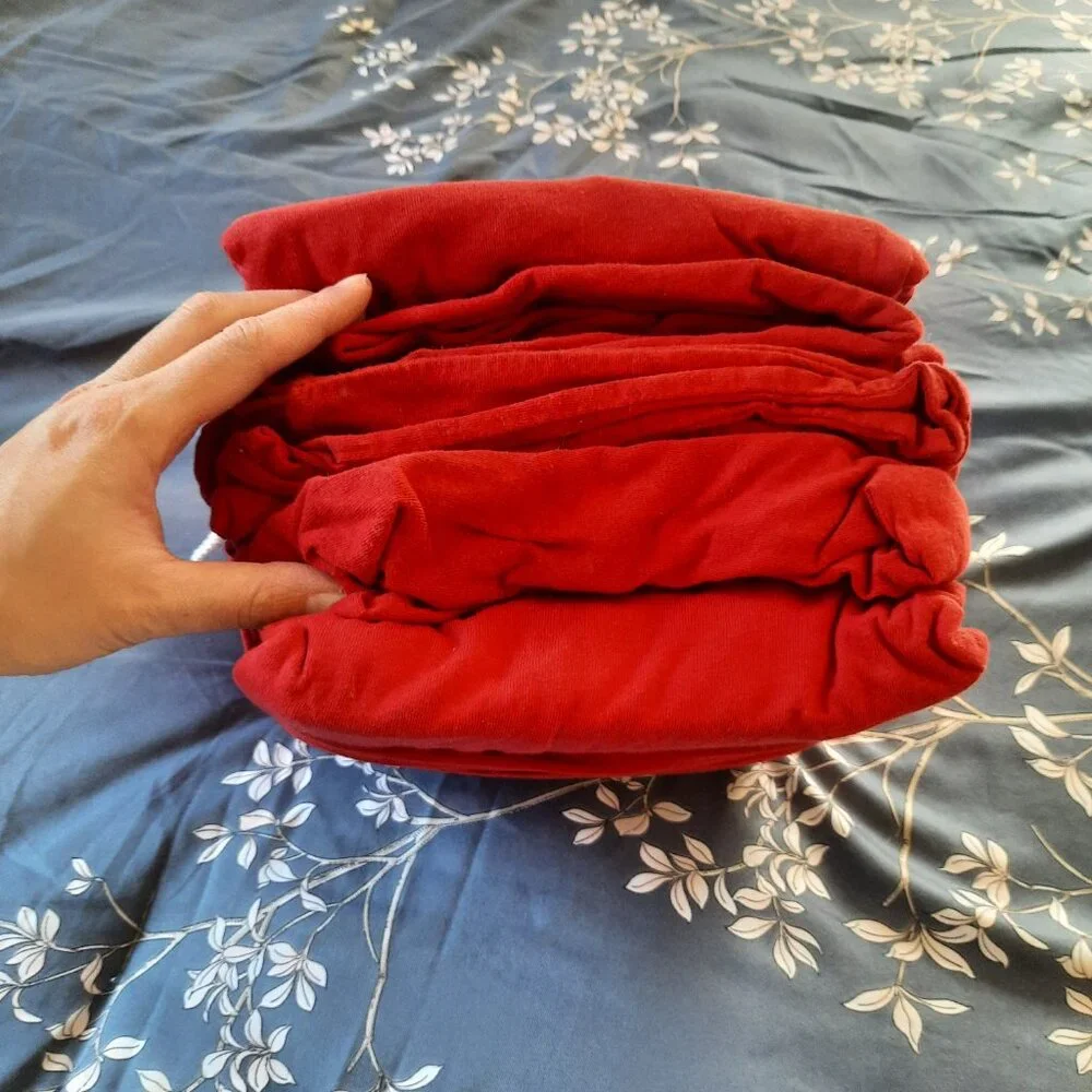 MAINSTAYS Jersey Knit Sheet Set NWT! - Red, Full Size Bed